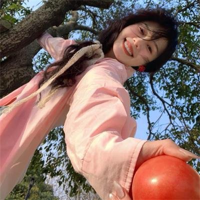 名人初乃玩